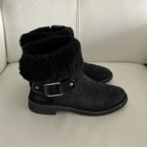 UGG Cedric Black Suede Boots US 6 - Picture 1 of 6